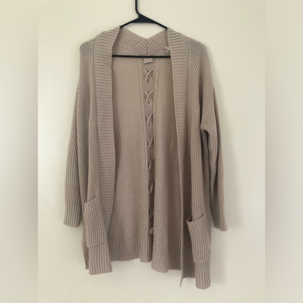 Pink Rose Vintage Beige Criss Crossed Back Knit Cardigan with pockets